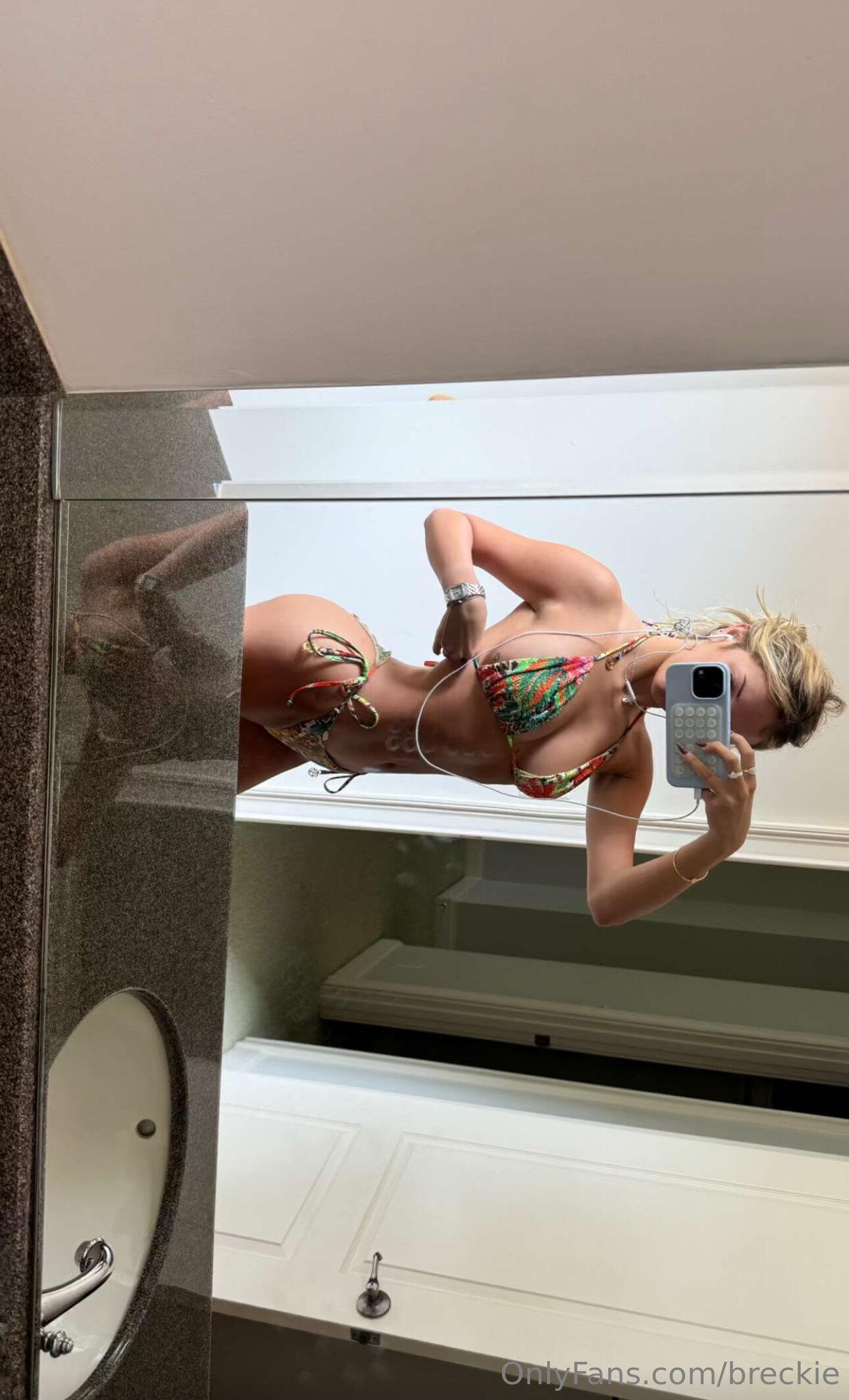 Breckie Hill (@breckie) Onlyfans Leaked Nude